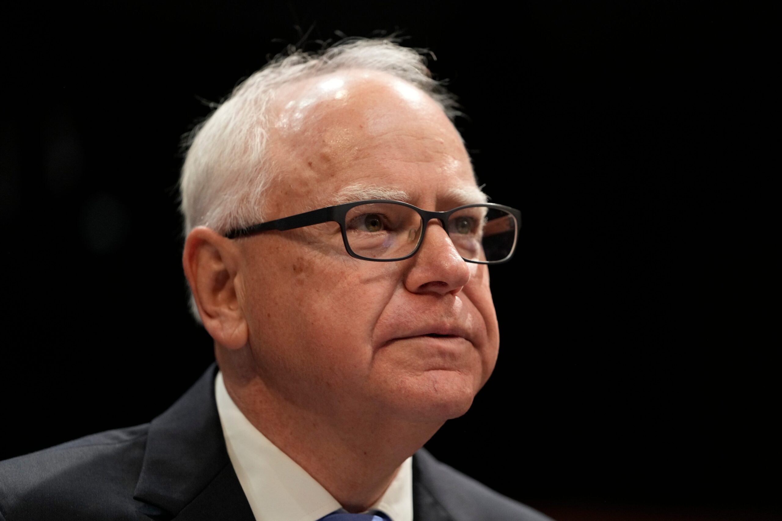Minnesota Governor Tim Walz Announces Permanent Exit from Elected Office Amid Welfare Fraud Scandal