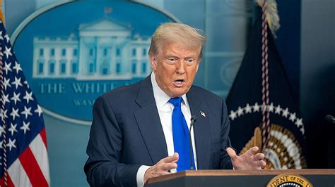 Trump Urges Supreme Court to ‘Do What’s Right’ in Landmark Birthright Citizenship Case