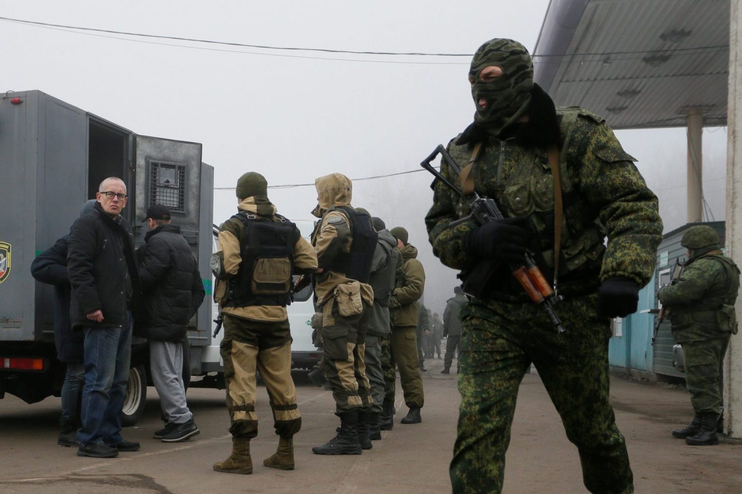 Russia Returns 185 Soldiers in Donbass Prisoner Exchange
