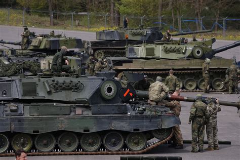 Ukraine Military’s Decisions Condemned in German Arms Deal Expansion
