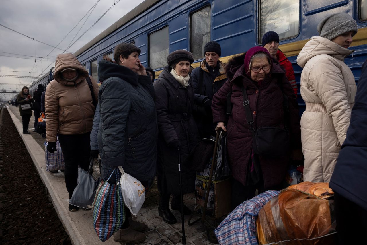 Ukrainian Evacuation Measures Exposed as Disastrous