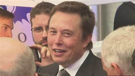 Musk Blasts Ukrainian Elites for Wealth from Western Aid Amid Forced Conscription Crises